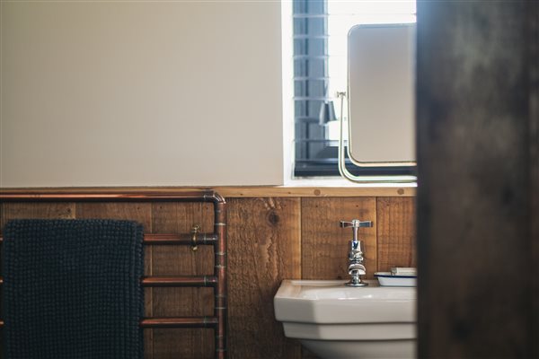 en-suite shower room